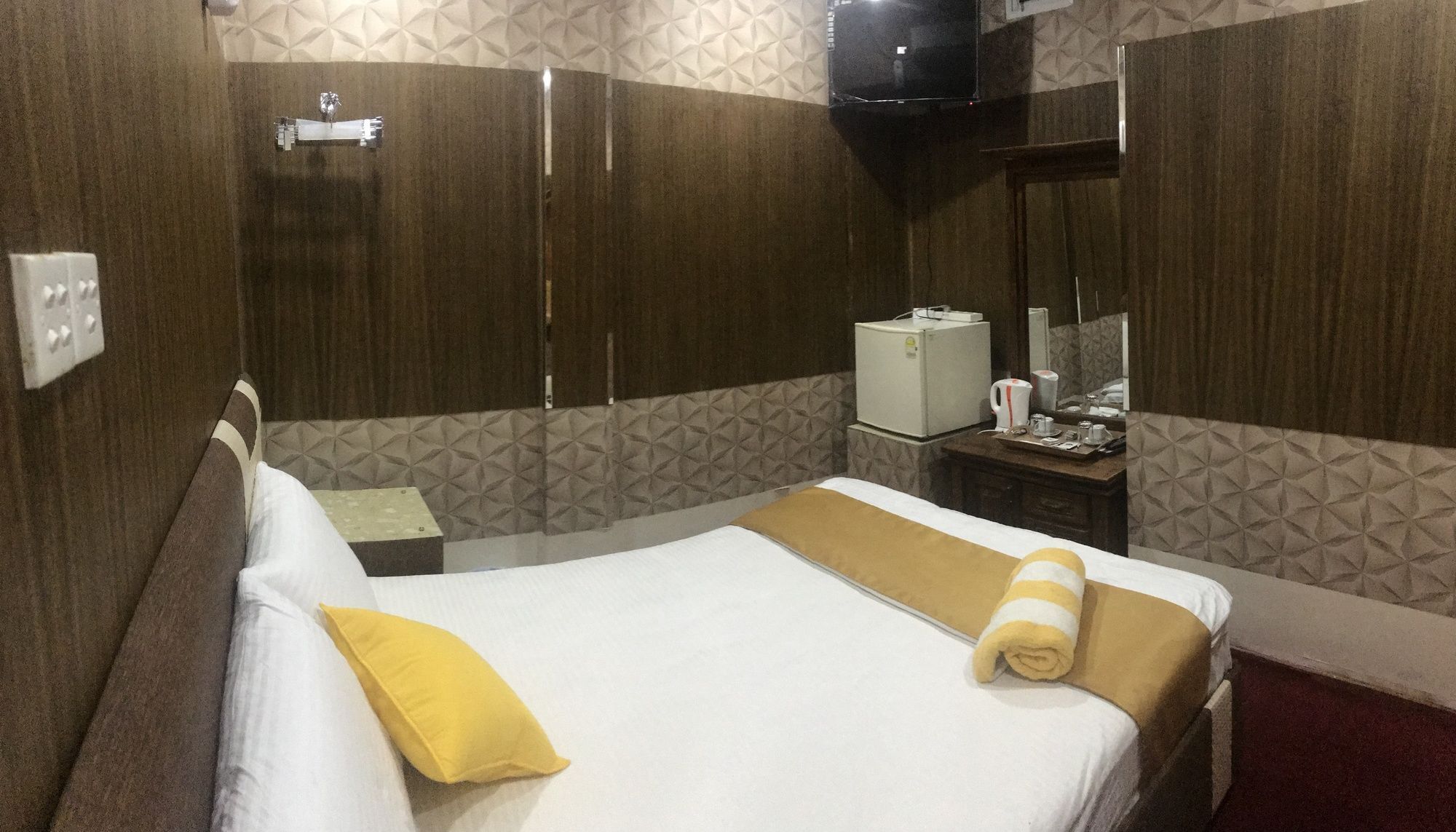 Oyo 112 Al Manaal Residency Hotel Colombo Exterior photo